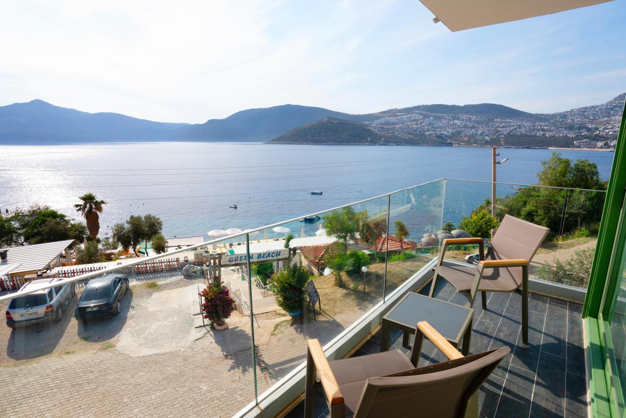 Greenbeach Hotel คัลคัน ภายนอก รูปภาพ