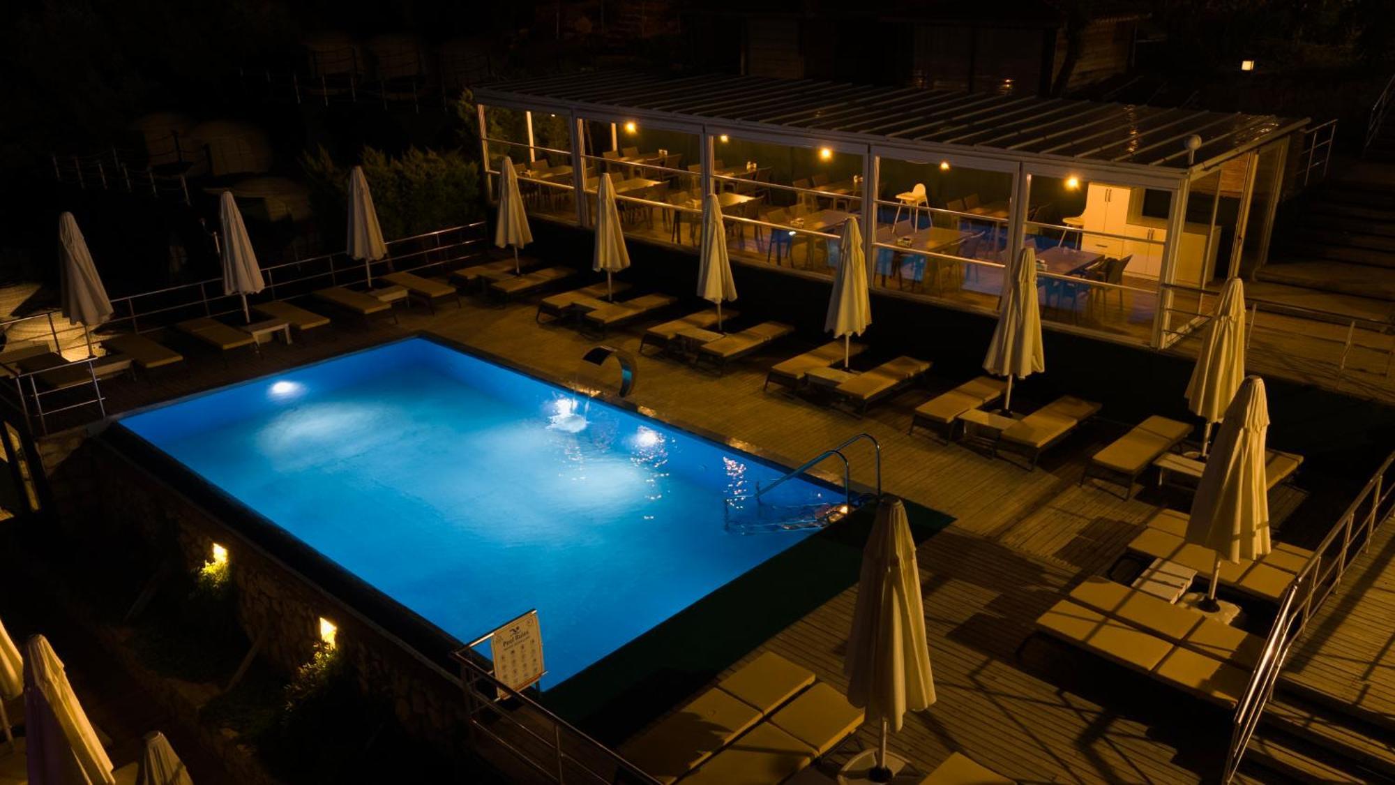 Greenbeach Hotel คัลคัน ภายนอก รูปภาพ